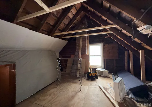 22nd image of 143 Riverside Ave, Buffalo, NY 14207 | MLS# B1696400