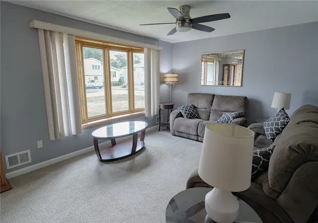 4th image of 196 Youngs Ave, Gates, NY 14606 | MLS# R1702236