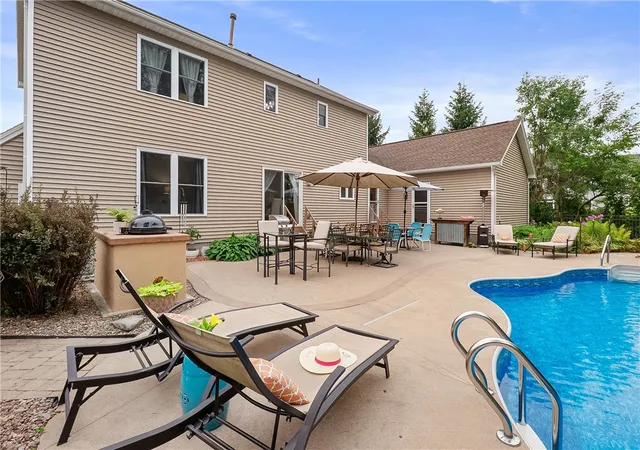 31st image of 126 Ida Red Ln Ln, Greece, NY 14626 | MLS# R1702527