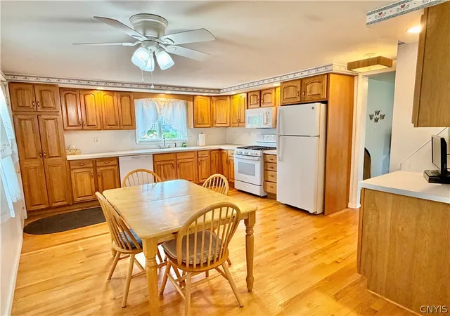 5th image of 211 Westover Street, Syracuse, NY 13209 | MLS# S1700775