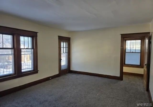 5th image of 265 Lisbon Ave, Buffalo, NY 14215 | MLS# B1702227