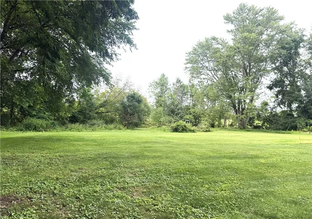 31st image of 1562 Ridge Rd, Webster, NY 14580 | MLS# R1702111