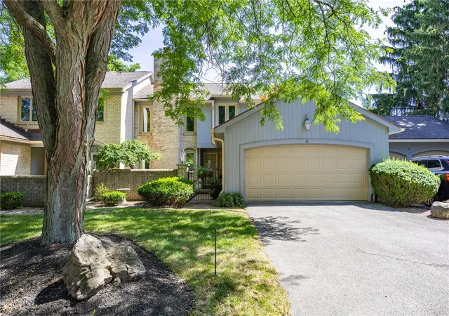 2nd image of 13 Tobey Ct, Pittsford, NY 14534 | MLS# R1702906