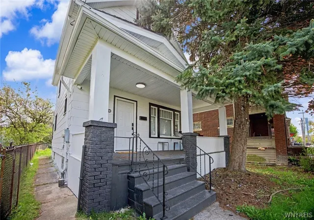 1st image of 619 6th St, Niagara Falls, NY 14301 | MLS# B1702800