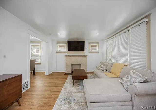 Photo 3 of Single family home for sale at 619 6th Street, Niagara Falls, NY 14301 | MLS# B1702800 | Listing updated on 2026-08-01