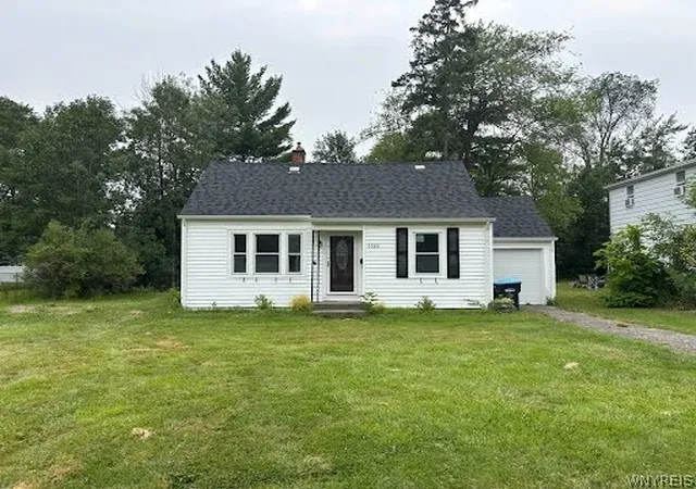 1st image of 3360 Greenway Rd, Grand Island, NY 14072 | MLS# B1699635