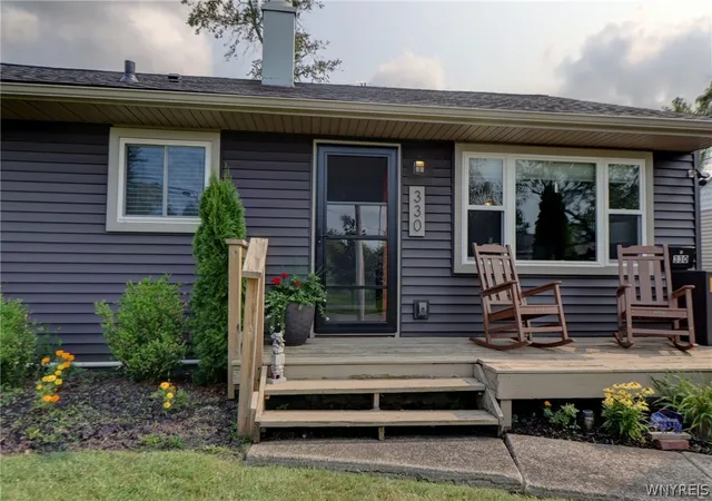 2nd image of 330 Canton St, Tonawanda, NY 14150 | MLS# B1702632