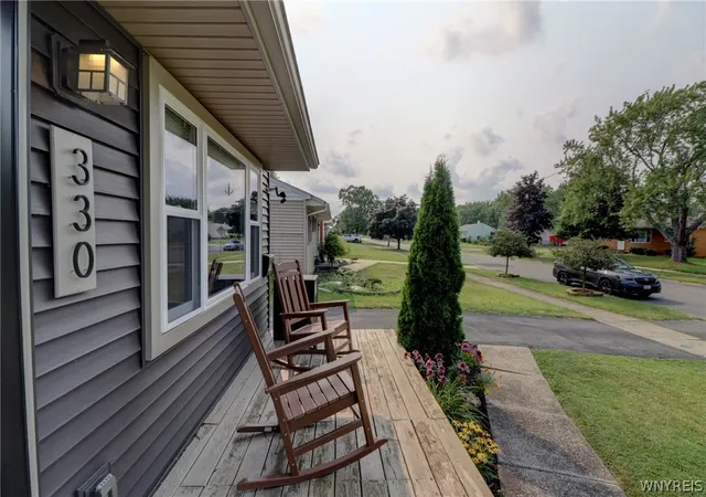 4th image of 330 Canton St, Tonawanda, NY 14150 | MLS# B1702632