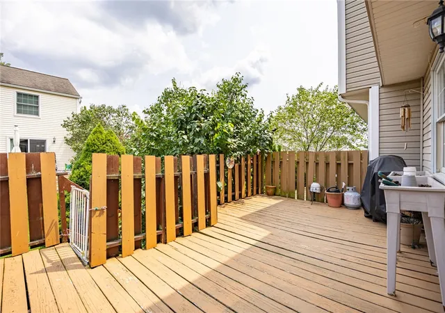 34th image of 82 Courtshire Ln, Penfield, NY 14526 | MLS# R1702772