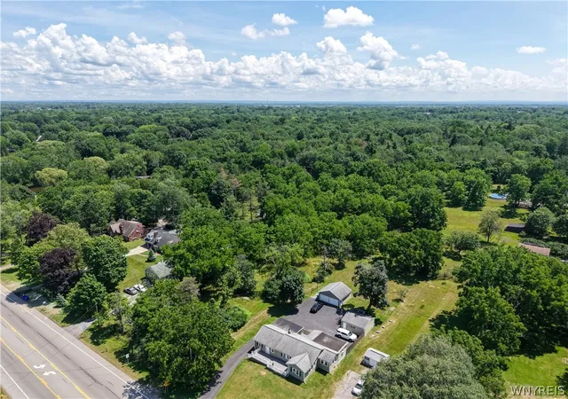 4th image of 8553 Sheridan Dr, Buffalo, NY 14221 | MLS# B1702801
