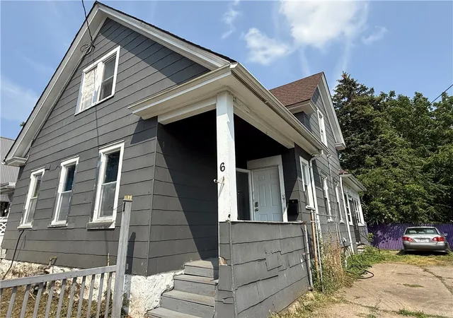 1st image of 6 Rugraff St, Rochester, NY 14606 | MLS# R1702994