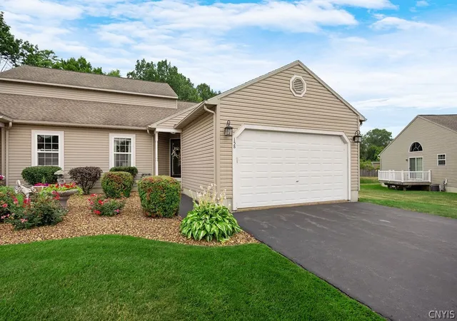 1st image of 158 Slindes Woods Circle, Syracuse, NY 13212 | MLS# S1702274