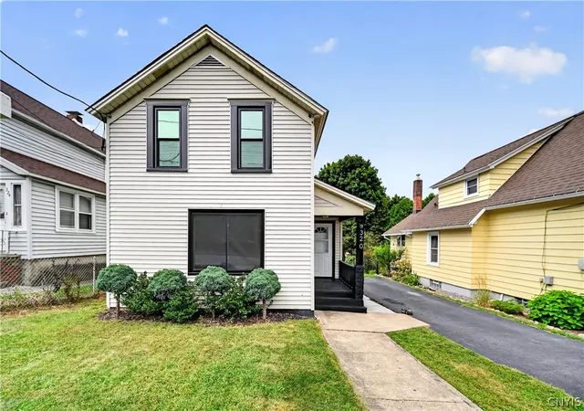 1st image of 320 6th St, Syracuse, NY 13209 | MLS# S1700714
