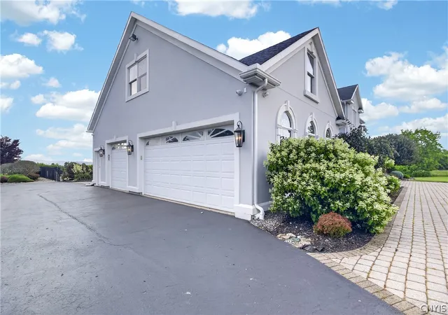 5th image of 188 Arrowhead Wy, Clinton, NY 13323 | MLS# S1703006