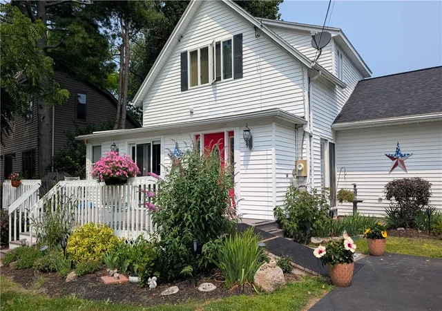 3rd image of 164 Ferguson Dr, Parma, NY 14468 | MLS# R1702975