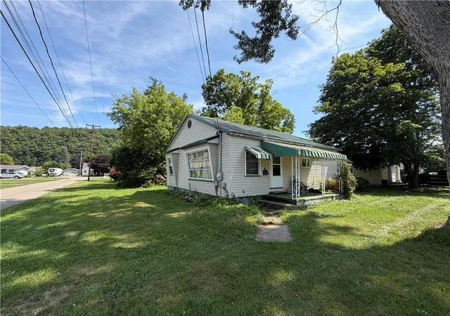 3rd image of 14 10Th St, Canisteo, NY 14823 | MLS# R1702926