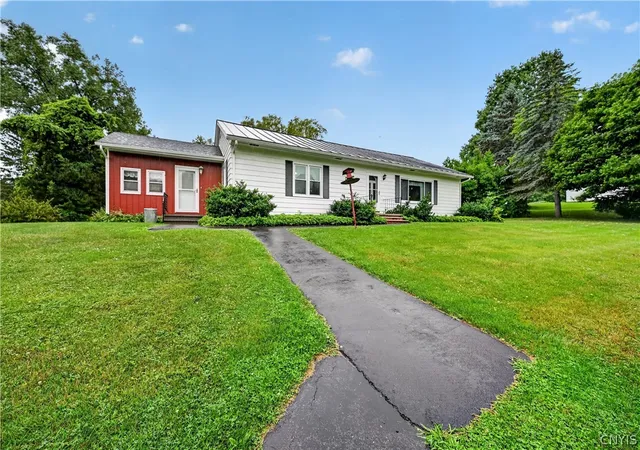 Photo 3 of Sale Pending at 3671 County Route 4, Oswego, NY 13126 | MLS# S1702971 | Listing updated on 2026-08-03