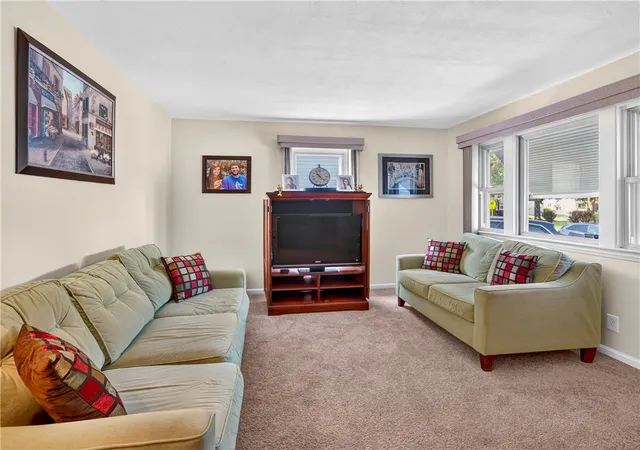 5th image of 134 Whittington Rd, Irondequoit, NY 14609 | MLS# R1698646