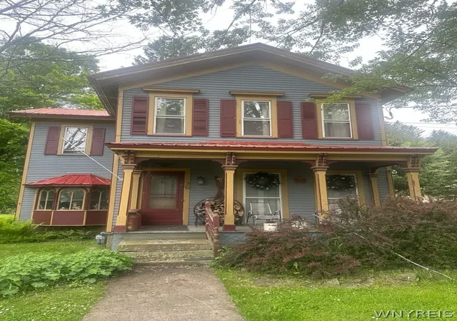 Photo 1 of Single family home for sale at 30 W Washington St, Ellicottville, NY 14731 | MLS# B1703039 | Listing updated on 2026-07-30