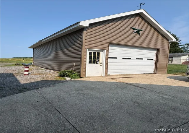 36th image of 10966 Sisson Hwy, North Collins, NY 14111 | MLS# B1702700