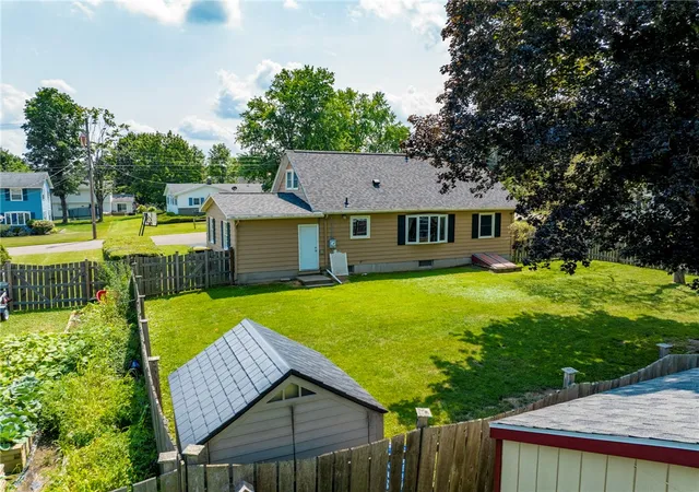 3rd image of 32 Eric St, Norwich, NY 13815 | MLS# R1702691