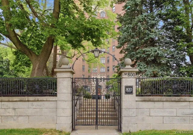 1st image of 800 W Ferry St #9C, Buffalo, NY 14222 | MLS# B1702468