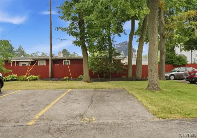 2nd image of 800 W Fry St, Buffalo, NY 14222