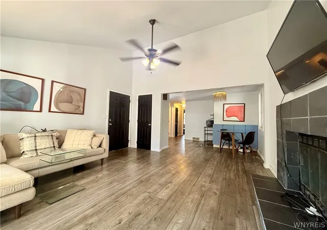 4th image of 4613 Chestnut Ridge Rd #L, Buffalo, NY 14228 | MLS# B1700166