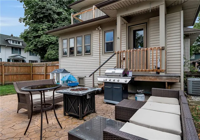 49th image of 127 University Ave, Buffalo, NY 14214 | MLS# R1703083