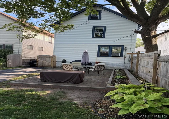 3rd image of 51 Custer St, Buffalo, NY 14214 | MLS# B1703040