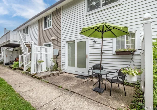 5th image of 40 Wellington Ct, Buffalo, NY 14221 | MLS# B1703071