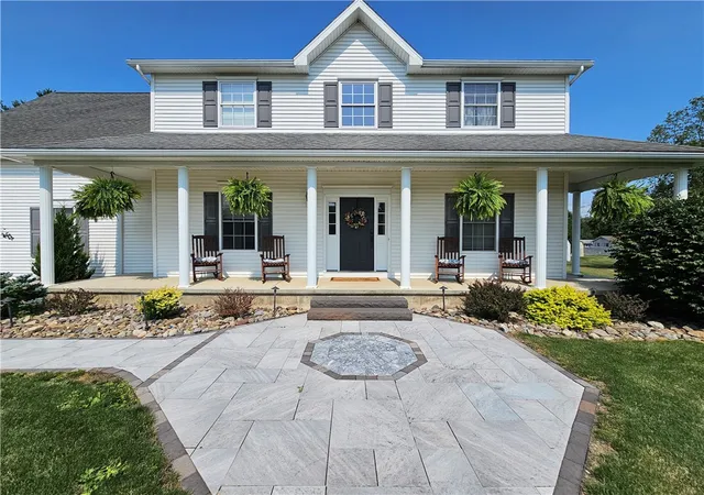 1st image of 7 Bell Ln, Horseheads, NY 14845 | MLS# R1703106