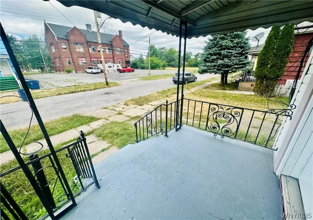 Listing Photo 5 - Condo for sale in building located at 409 Koons Ave, Buffalo, NY 14211