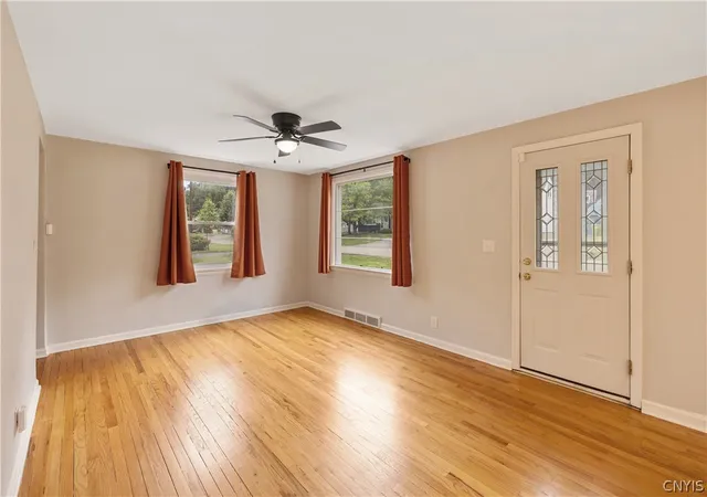 Photo 2 of Single family home for sale at 308 Homewood Dr, Fayetteville, NY 13066 | MLS# S1700843 | Listing updated on 2026-07-30