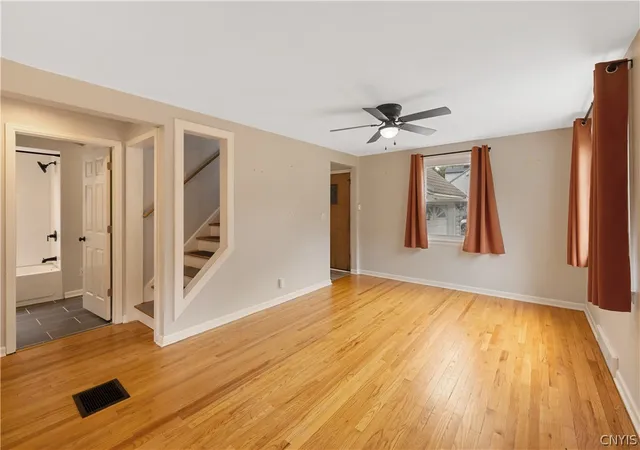 Photo 4 of Single family home for sale at 308 Homewood Dr, Fayetteville, NY 13066 | MLS# S1700843 | Listing updated on 2026-07-30