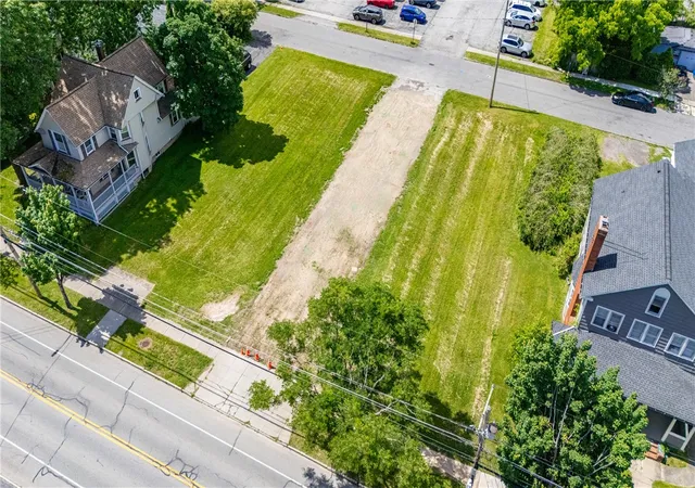 2nd image of 425 Beach Ave, Rochester, NY 14612 | MLS# R1703179
