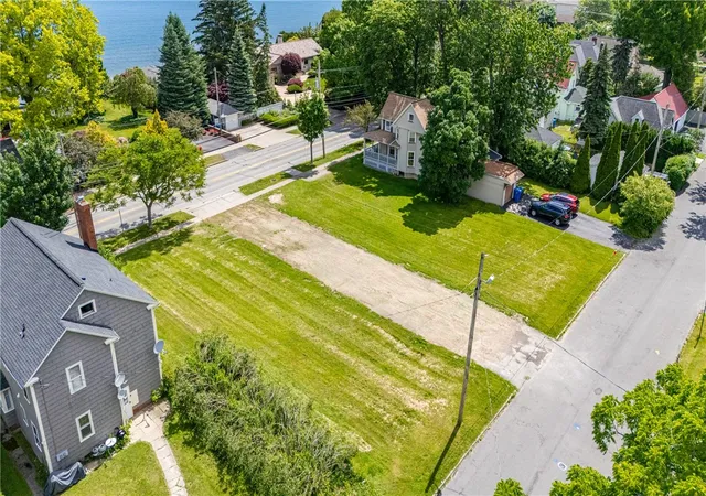 3rd image of 425 Beach Ave, Rochester, NY 14612 | MLS# R1703179