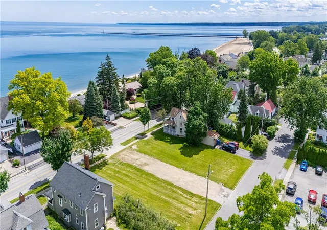 4th image of 425 Beach Ave, Rochester, NY 14612 | MLS# R1703179