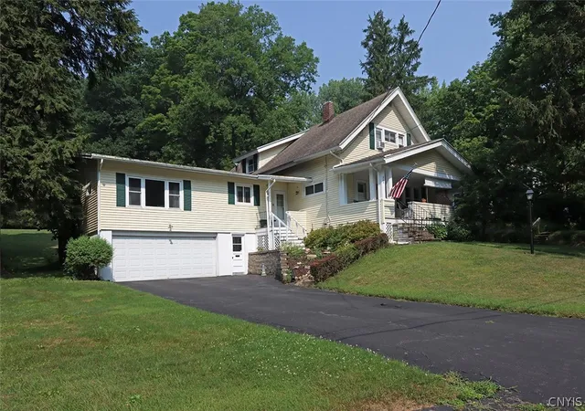1st image of 260 Hopper Rd, Syracuse, NY 13207 | MLS# S1702576