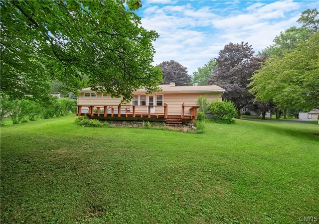 Photo 4 of Single family home for sale at 306 Sherbrooke Rd, Manlius, NY 13104 | MLS# S1703060 | Listing updated on 2026-07-30