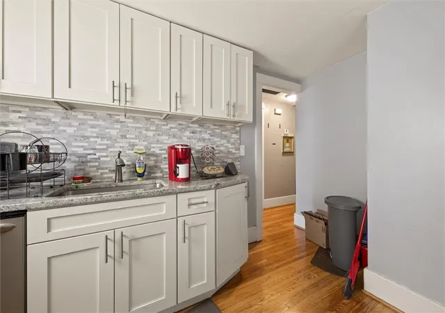 32nd image of 239 Farmington Rd, Rochester, NY 14609 | MLS# R1698108