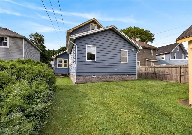 5th image of 239 Farmington Rd, Rochester, NY 14609 | MLS# R1698108