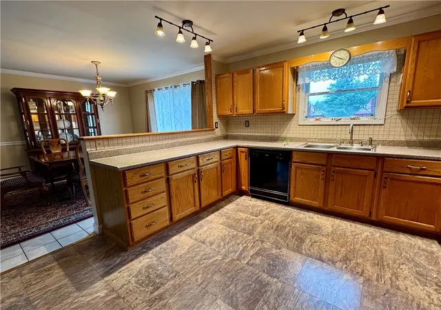 5th image of 176 County Hwy 47, Oneonta, NY 13820 | MLS# R1700827