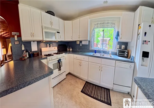 4th image of 2415 Lakeside Dr, Ashville, NY 14710 | MLS# R1702378
