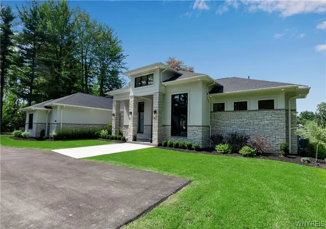 5th image of 4505 Boncrest W, Buffalo, NY 14221 | MLS# B1703281