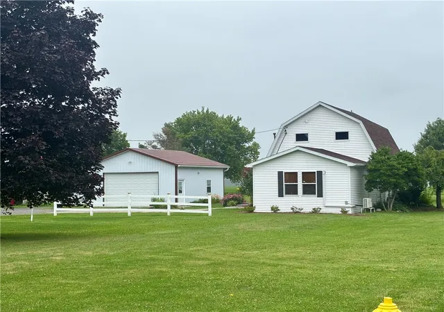 2nd image of 2817 Main St, Piffard, NY 14533 | MLS# R1703010