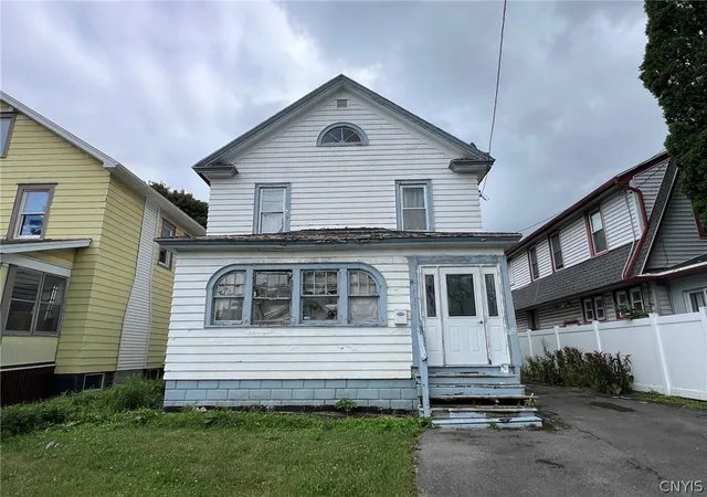 Single family home for sale at 619 Seeley Rd, Syracuse, NY 13224 | MLS# S1702877