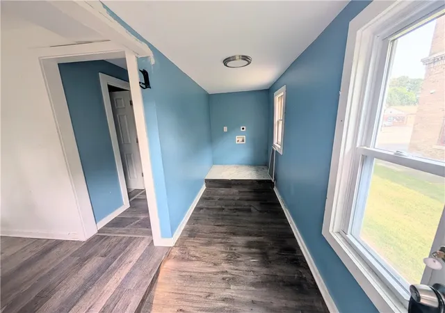 5th image of 869 Genesee St, Rochester, NY 14611 | MLS# R1701681