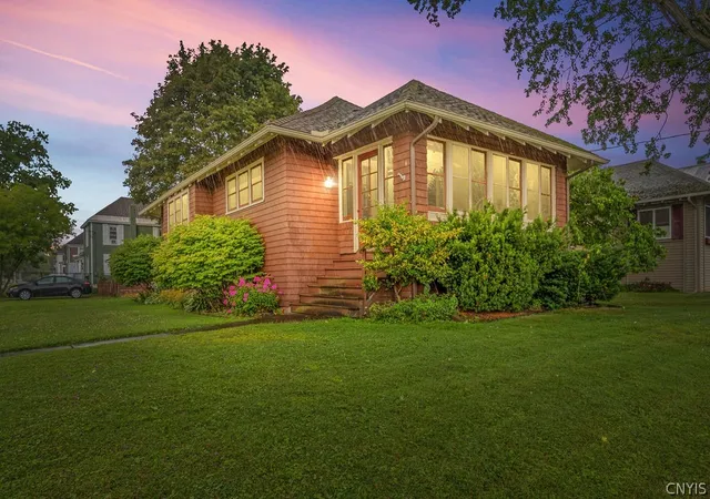 1st image of 105 Pexton St, Sherrill, NY 13461 | MLS# S1700938