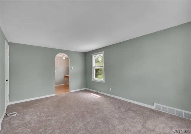 5th image of 4493 Union Rd, Buffalo, NY 14225 | MLS# B1701615